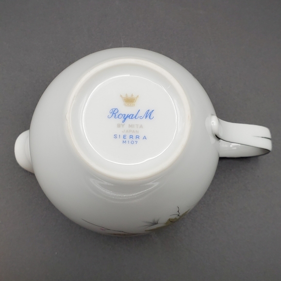 Royal M-Mita Sierra pattern #M107 milk creamer - Picture 5 of 7
